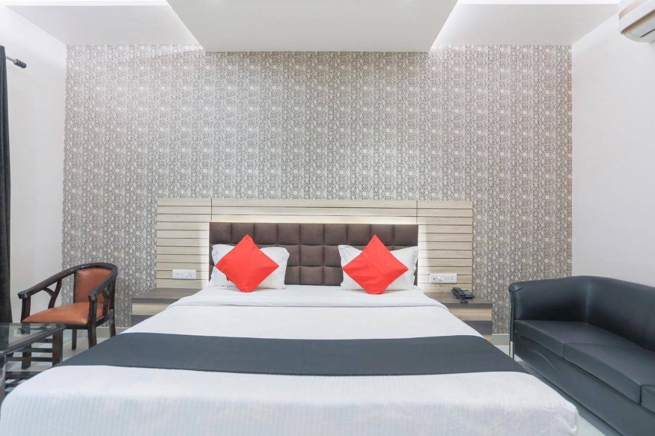 Capital O 69415 Green View Resort Alīgarh エクステリア 写真