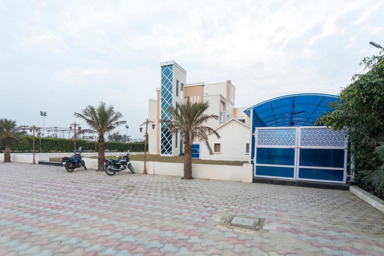 Capital O 69415 Green View Resort Alīgarh エクステリア 写真